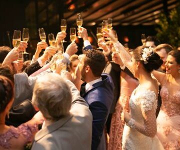 50 Simple Tips for The Best Wedding Toasts